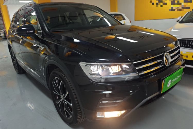 Used Volkswagen Tiguan L 2019 Revised 330TSI Automatic Two-Wheel Drive Smart & Luxury Edition China VI Standard
