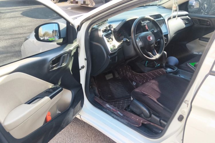 Used Honda City 2015 1.5L CVT Comfort Version Driver Seat