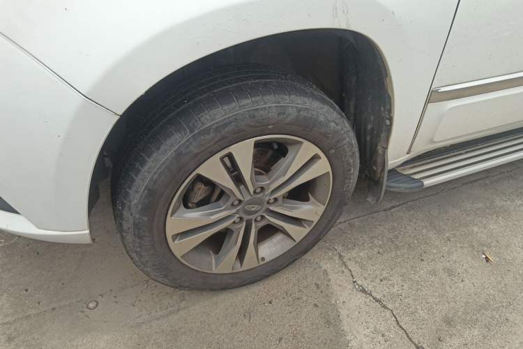 Used Chery Tiggo 3 2015 1.6L CVT ZhiShang Commemorative Edition
