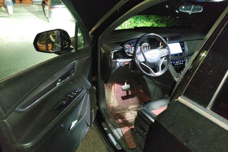 Used Cadillac XT6 2021 2.0T Six-Seater Four-Wheel-Drive Luxury Version