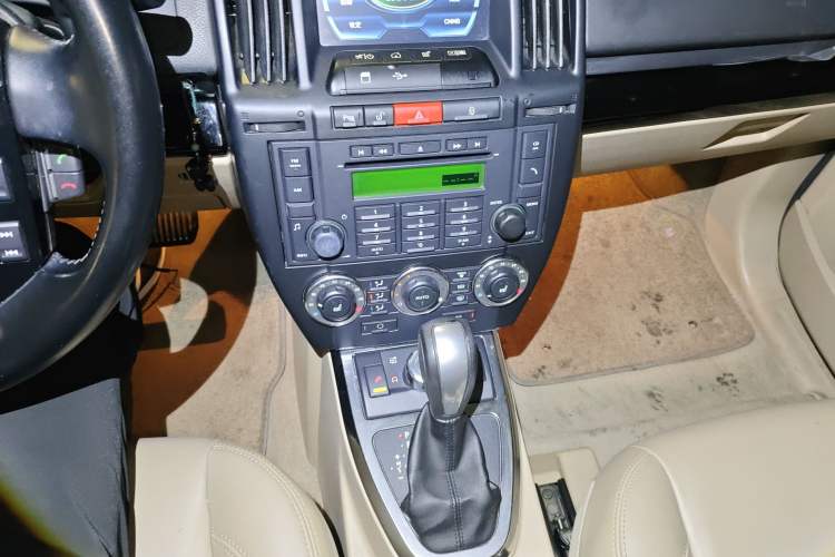 Used Land Rover Freelander 2 2011 3.2L i6 HSE Gasoline Edition