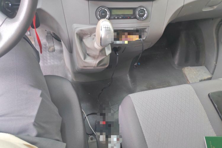 Used JAC Group Sunray 2017 1.9T Short-Wheelbase Mid-Roof Xingkuai Multi-Purpose Passenger Vehicle
