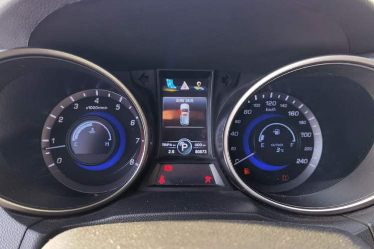 Used Changan CS75 2014 1.8T Automatic Elite Version China V Standard
