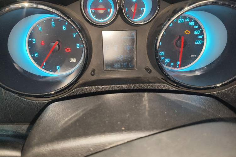 Used Changan CS35 2014 1.6L Automatic Luxury Model China IV Standard