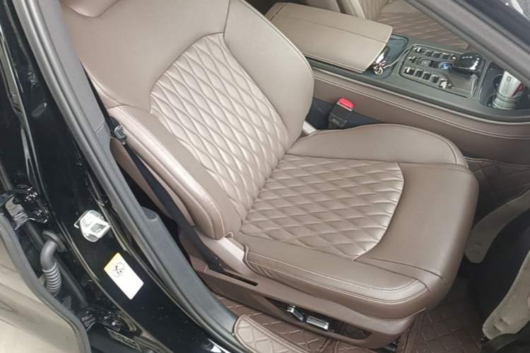 Used BYD Han 2023 DM-i Champion Edition 121KM Prestige Model
