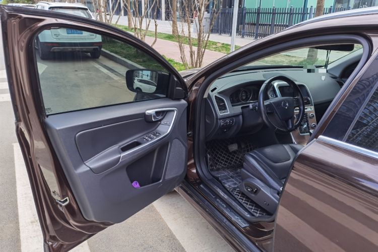 Used Volvo XC60 2017 T5 Smart Upgrade Edition