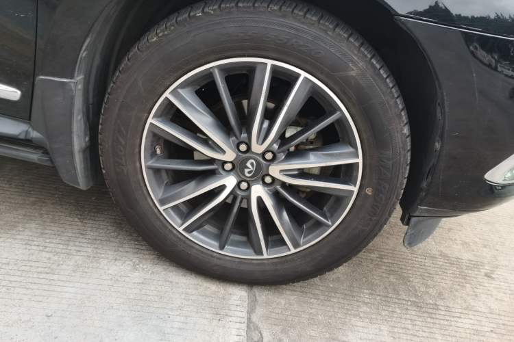 Used Infiniti QX60 2016 2.5 S/C Hybrid Two-Wheel-Drive Excellence Edition China V Standard Right Front Wheel Hub