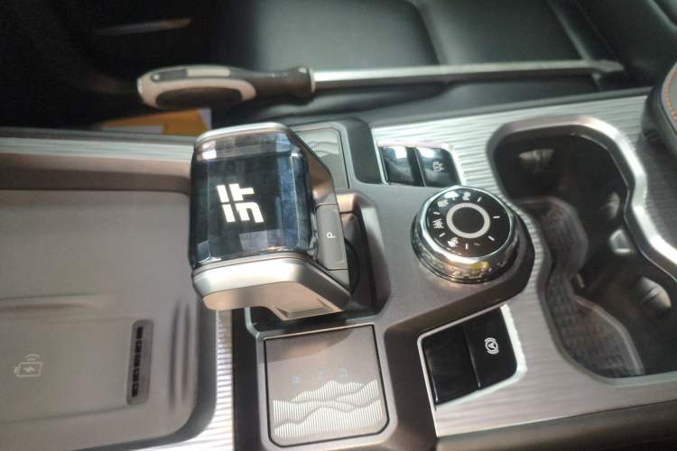 Used JETOUR Shanhai T1 2025 150 km Heading South Gear Lever