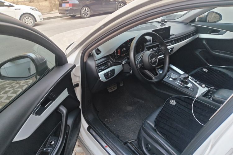 Used Audi A4L 2018 30th Anniversary Edition 40 TFSI Fashion Model