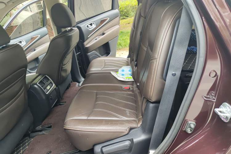 Used Infiniti QX60 2014 2.5 S/C Hybrid Two-Wheel Drive Excellence Edition
