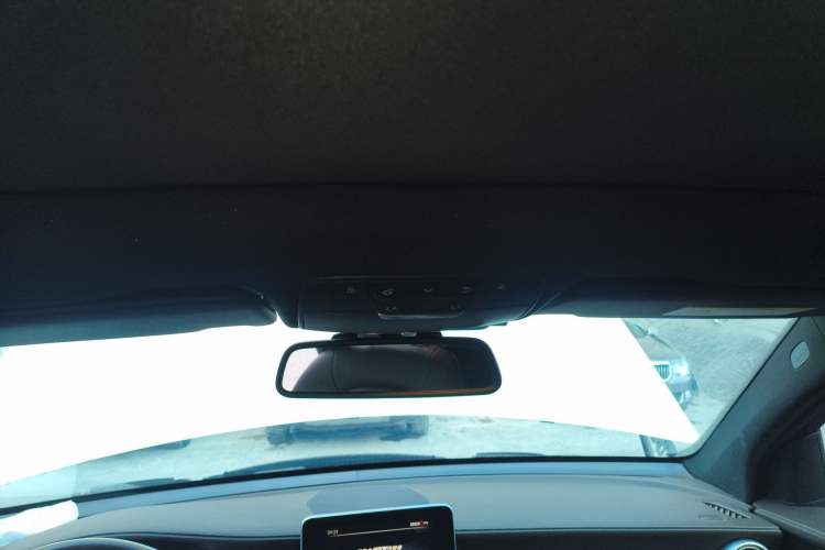 Used Mercedes-Benz GLC 2019 GLC 260 L 4MATIC Dynamic Model