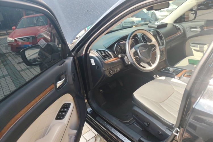 Used Chrysler 300C 2014 3.0L Excellence Edition