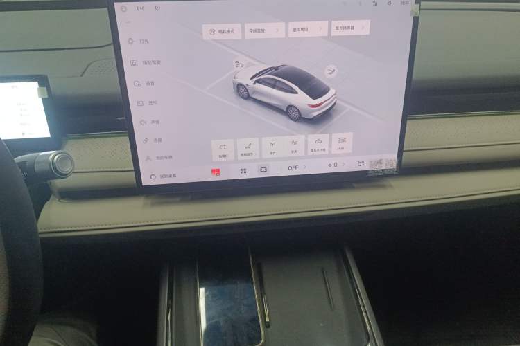 Used Geely Galaxy 8 2025 130km EM-i Flagship Edition
