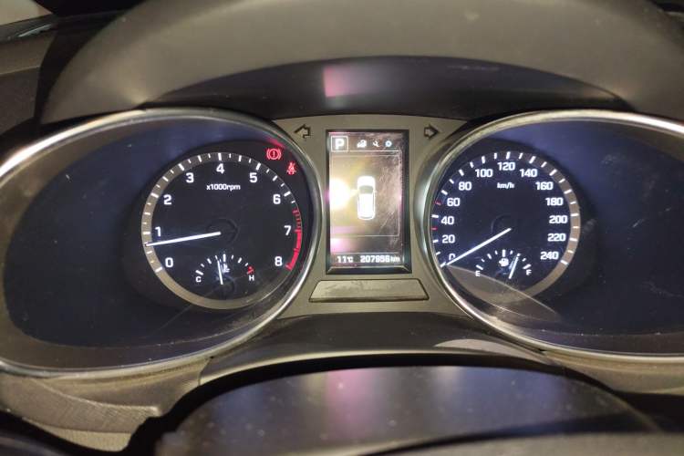 Used Hyundai Santa Fe 2017 2.0T Automatic All-Wheel Drive Smart 7-Seater Instrument Cluster