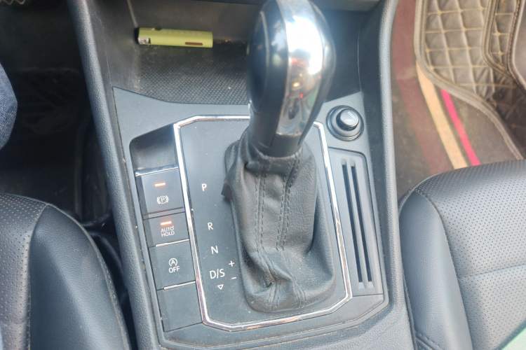 Used Volkswagen Lavida 2021 1.5L Automatic Comfort Edition
