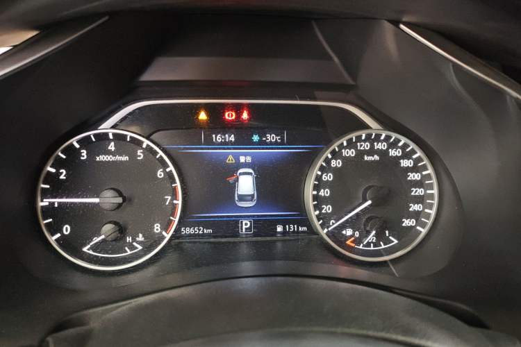 Used Nissan Murano 2019 2.5L XL Two-Wheel Drive Smart Connect Luxury Edition China VI Standard