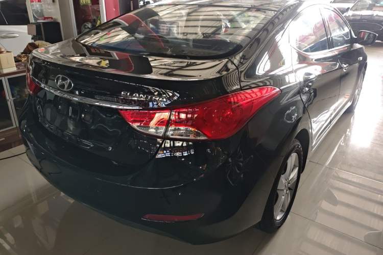 Used Hyundai Elantra (5th Generation / Langdong) 2012 1.6L Automatic Fashion Edition
