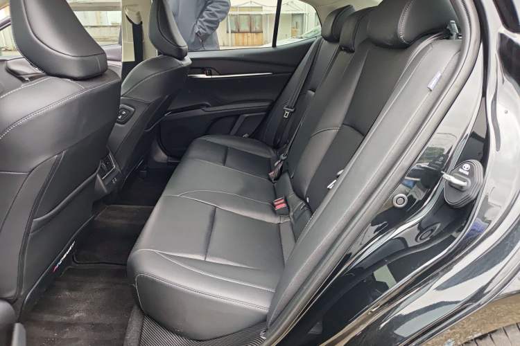 Used Toyota Camry 2024 2.0 GVP Luxury Edition