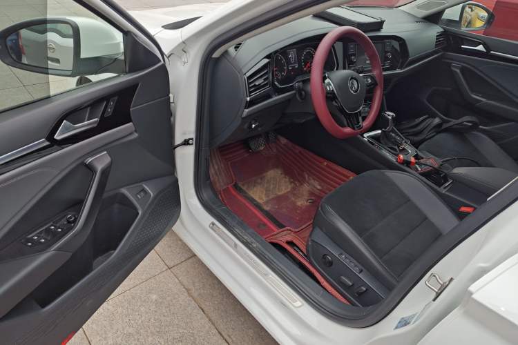 Used Volkswagen Sagitar 2020 280TSI DSG Luxury Version China VI Standard