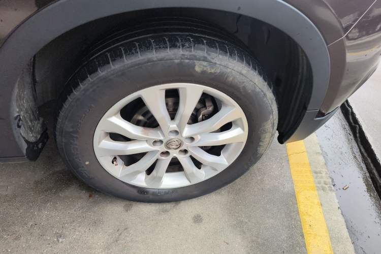 Used Dongfeng Aeolus AX7 2016 2.0L Automatic Zhiyi Trim