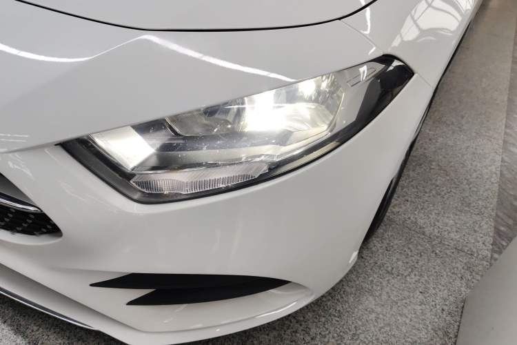 Used Mercedes-Benz A-Class 2020 Facelift A 180 L Sport Sedan Special Configuration
