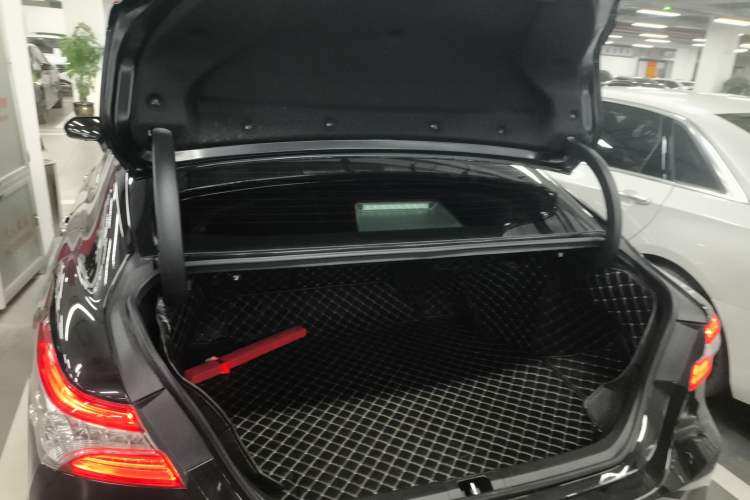 Used Toyota Camry 2023 2.5G Luxury Edition Trunk