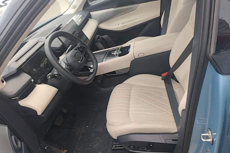 Used Lynk & Co 08 EM-P 2026 Model 210 Four-Wheel Drive Performance Ultra H7