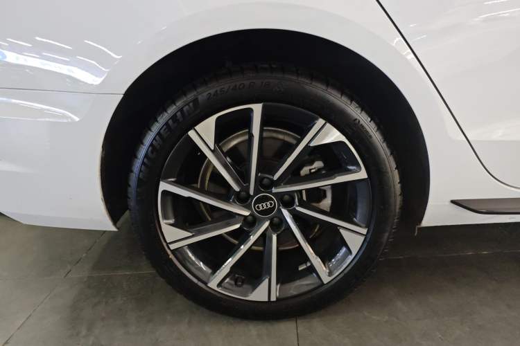 Used Audi A4L 2023 40 TFSI Luxury Dynamic Model Exterior 8