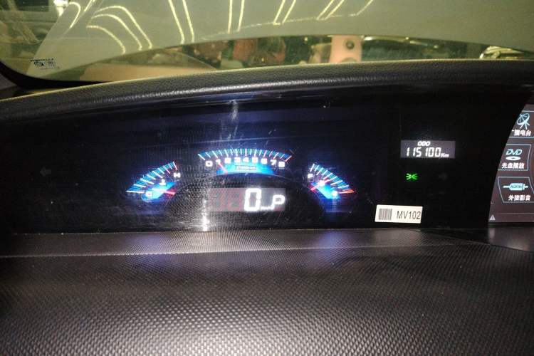 Used Luxgen Great 7 MPV 2015 2.0T Elite Edition Instrument Cluster