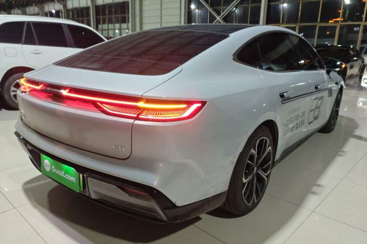 Used Geely Galaxy E8 2025 700 km Long-Range Intelligent Driving Version Rear Right 45 Deg