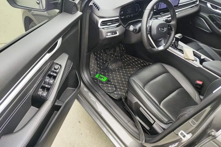 Used Geely Auto Emgrand 2023 4th Generation Champion Edition 1.5L CVT Prestige Model
