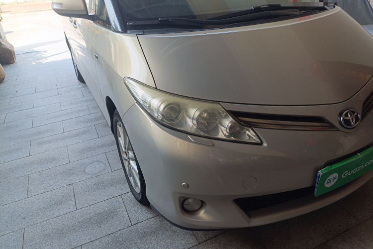 Used Toyota Previa 2012 2.4L 7-Seater Luxury Edition Right Front Headlight