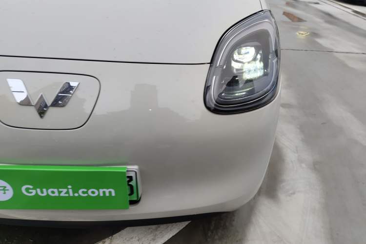 Used Wuling Hongguang MINIEV 2025 Four-Door Version Zhenxiang+ Edition Left Front Headlight