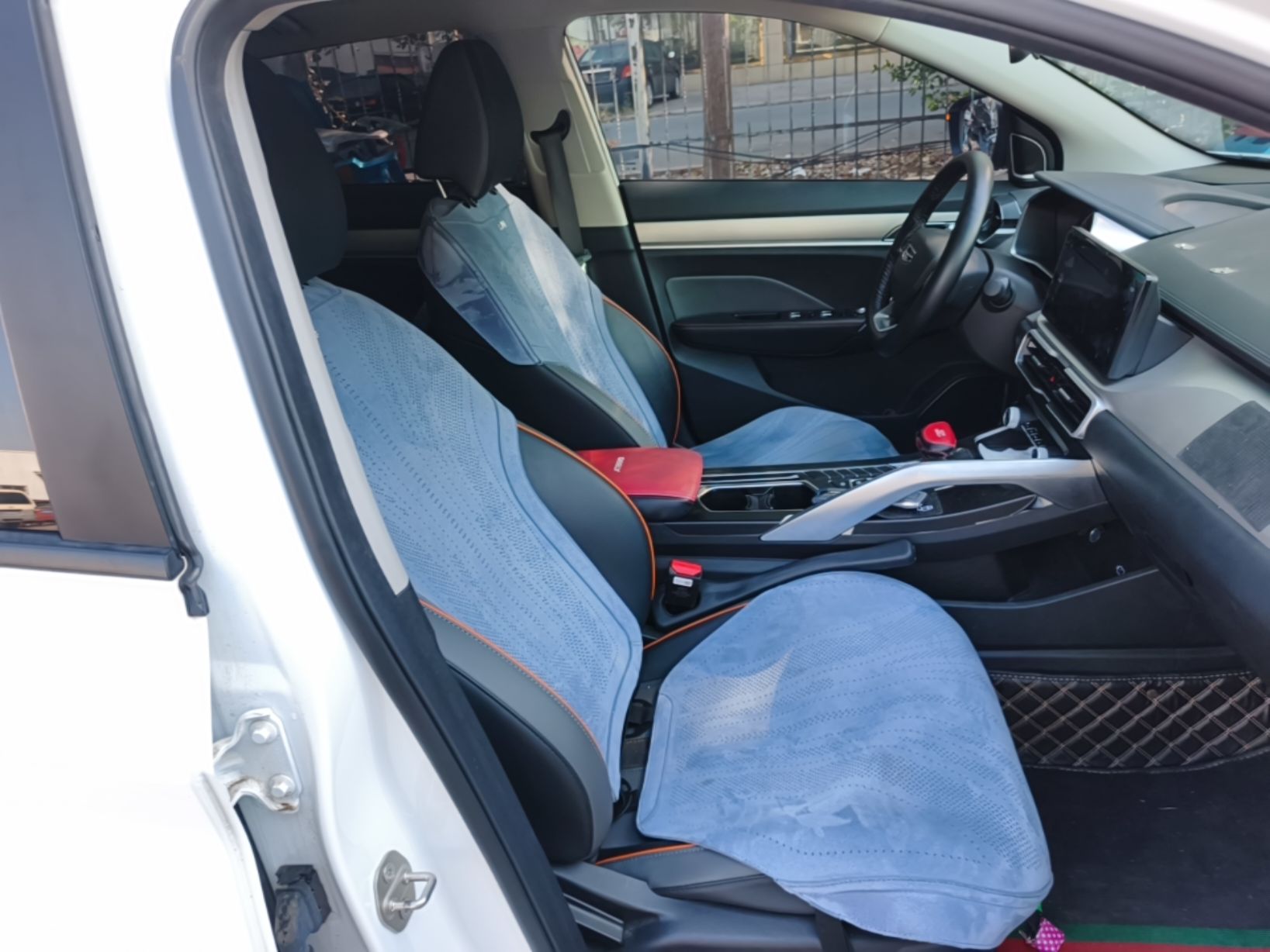 Geely Auto Coolray 2024 1.5T DCT Longteng Edition — снимка 19