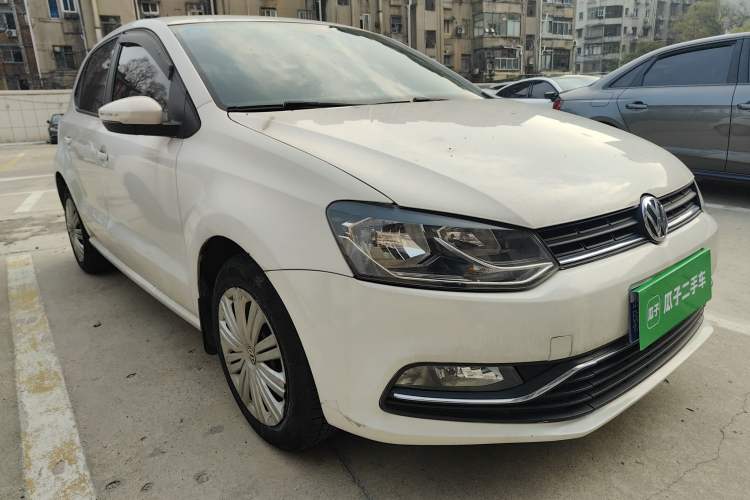 Used Volkswagen Polo 2016 1.6L Automatic Comfort Model
