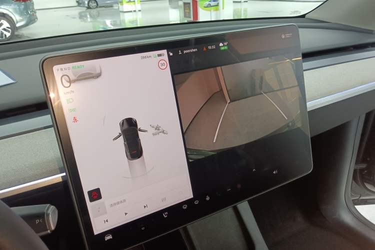 Used Tesla Model Y 2023 Rear-Wheel-Drive Version Audio And AC Panel