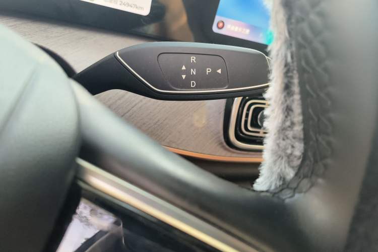 Used Chery Tiggo 9 C-DM 2025 1.5T 106KM Ultra-Comfort Edition 5 Seats Lithium-NMC Gear Lever