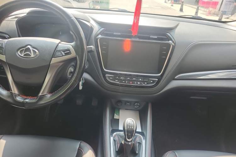 Used CHANGAN OSHAN A800 2017 1.6L Manual Comfort Model
