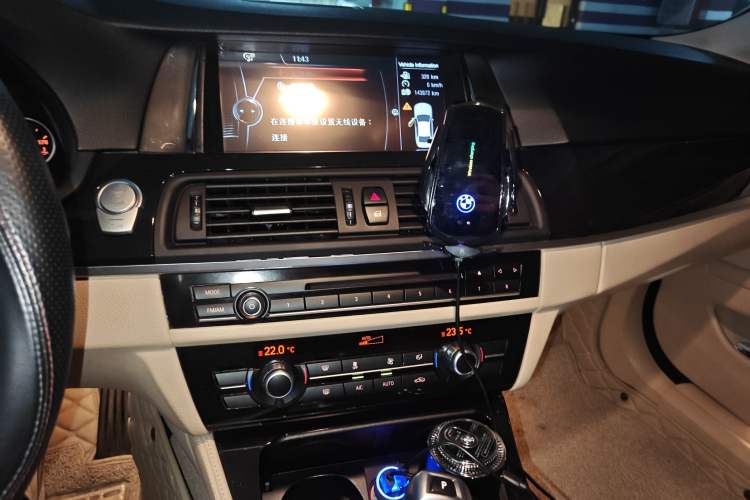 Used BMW 5 Series 2014 520Li Elegant Model
