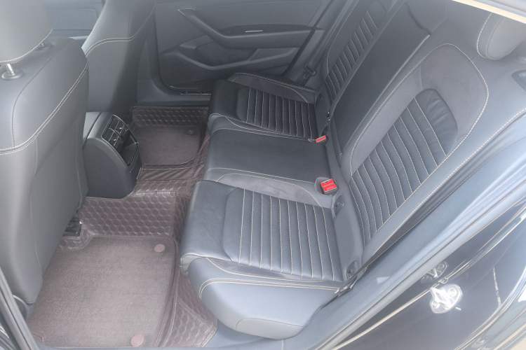 Used Volkswagen Magotan 2020 280TSI DSG Comfort Edition Interior 4