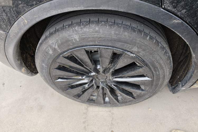 Used Tesla Model Y 2023 Rear-Wheel-Drive Version