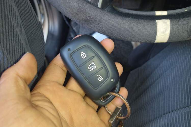 Used Hyundai Elantra (5th Generation / Langdong) 2016 1.6L Automatic Prestige Model Vehicle Key