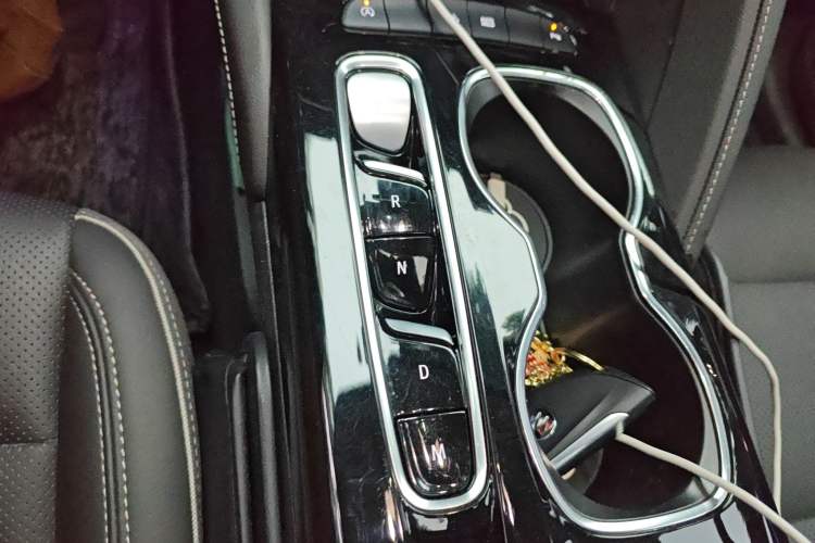 Used Buick Envision 2023 Encore Plus 652T Five-Seat Luxury Model
