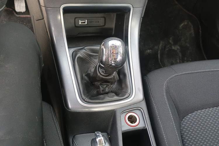 Used Citroen C4 Sega 2016 1.6L Manual Comfort Model
