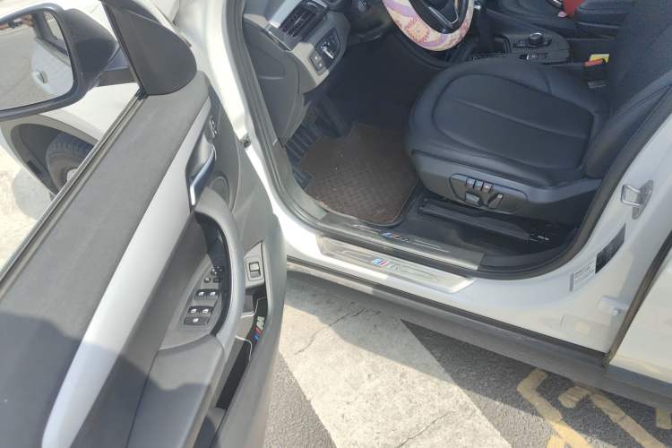 Used BMW X1 2016 sDrive18Li Premium Edition
