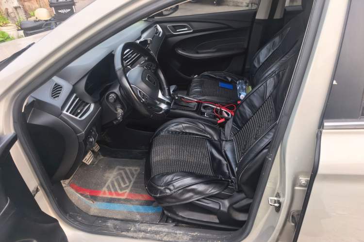 Used Roewe i5 2020 1.5L Automatic 4G Connect Luxury Flagship Edition