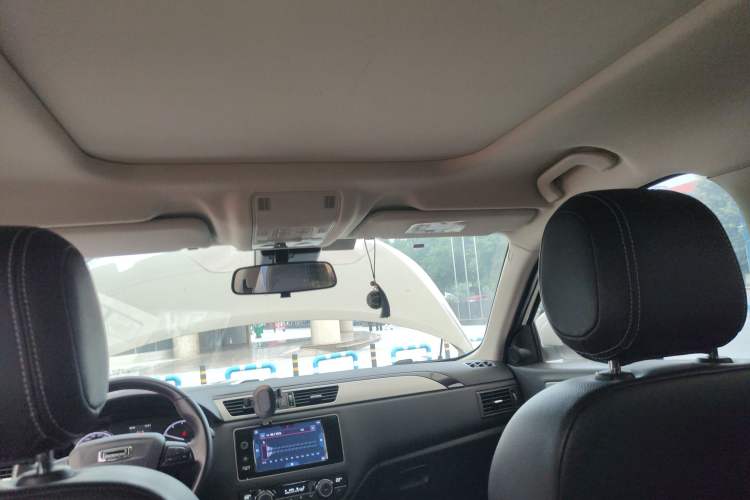 Used Qoros 5 2017 1.6T Automatic Prestige Model