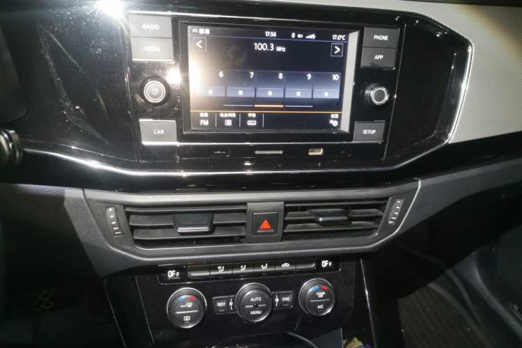 Used Volkswagen Tayron 2019 Teramont Edition 280TSI Two-Wheel Drive Luxury Model China VI Standard Audio And AC Panel