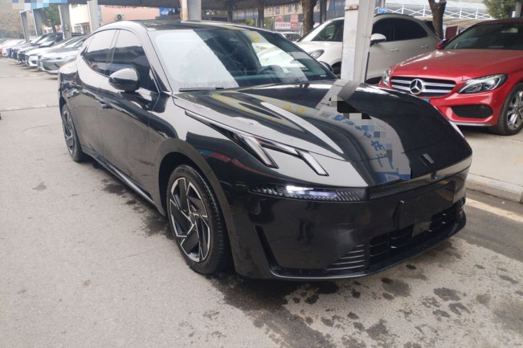 Used Lynk & Co 07 2024 EM-P 126 Long-Range Halo Exterior 2