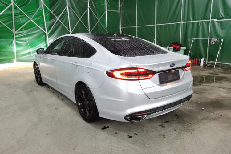 Used Ford Mondeo 2017 Facelifted EcoBoost 180 Fashion Edition Rear Left 45 Deg